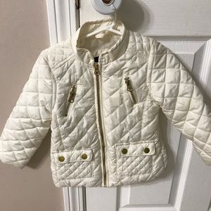 Light puffer coat cream color size 3T